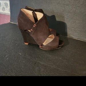 FarylRobin Brown Leather Wedges Size 7.5 Side Zip Closure